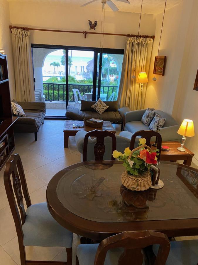 Departamento Frente Al Mar Con Dos Recamaras Y Seguridad 24 H A Dos Cuadras De La Quinta Avenida Плая дел Кармен Екстериор снимка