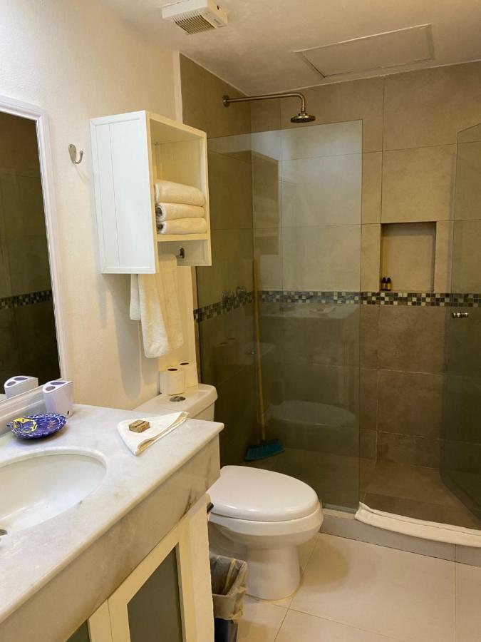 Departamento Frente Al Mar Con Dos Recamaras Y Seguridad 24 H A Dos Cuadras De La Quinta Avenida Плая дел Кармен Екстериор снимка