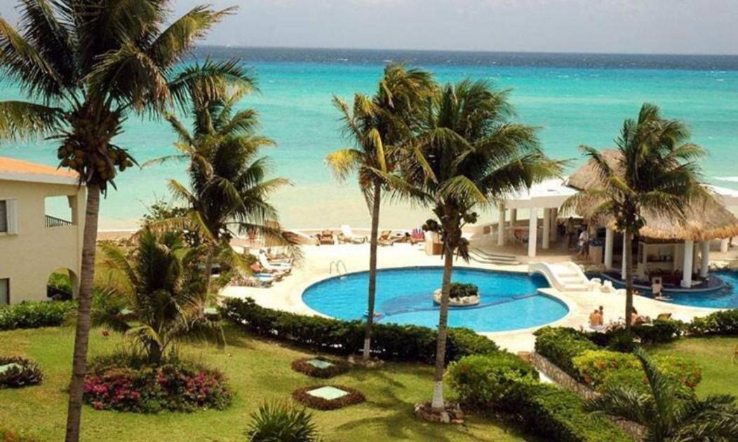 Departamento Frente Al Mar Con Dos Recamaras Y Seguridad 24 H A Dos Cuadras De La Quinta Avenida Плая дел Кармен Екстериор снимка