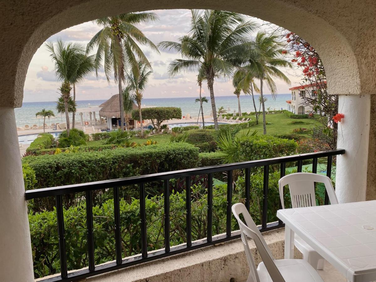 Departamento Frente Al Mar Con Dos Recamaras Y Seguridad 24 H A Dos Cuadras De La Quinta Avenida Плая дел Кармен Екстериор снимка
